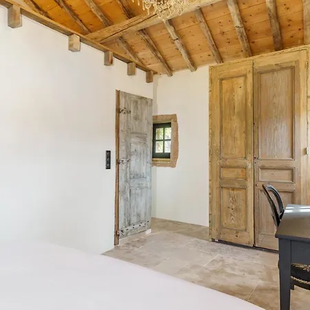 Sublime Familiale Verveine Et Santoline B&B