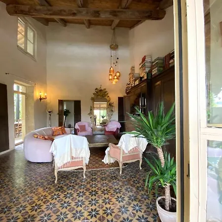B&B Sublime Familiale Verveine Et Santoline *